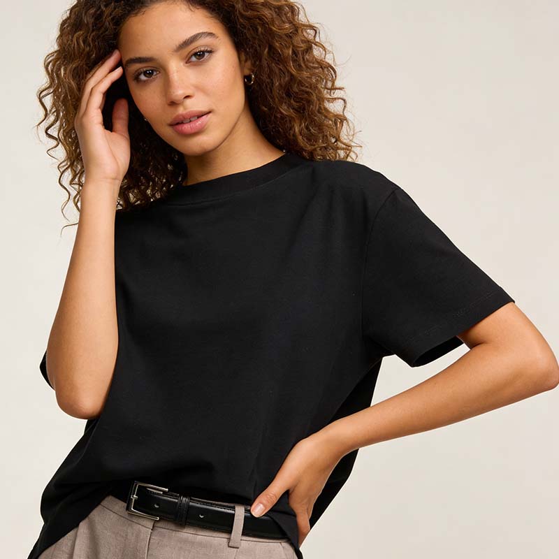 Blusas e Camisetas